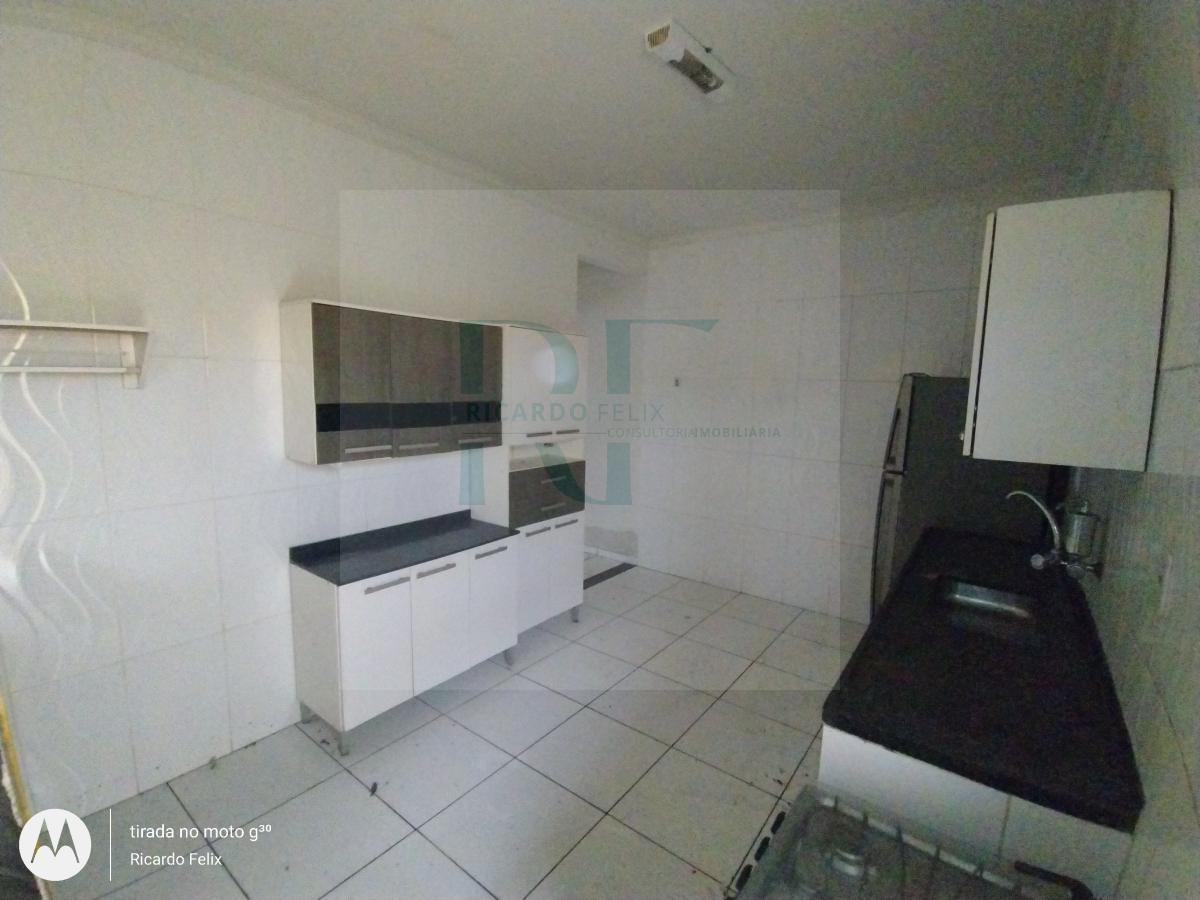 Casa à venda com 3 quartos, 180m² - Foto 5