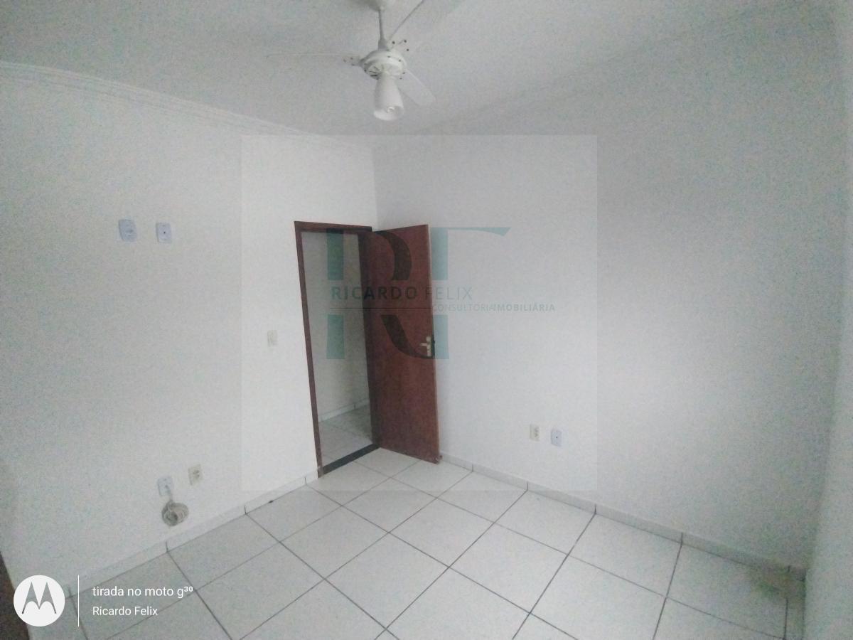 Casa à venda com 3 quartos, 180m² - Foto 13