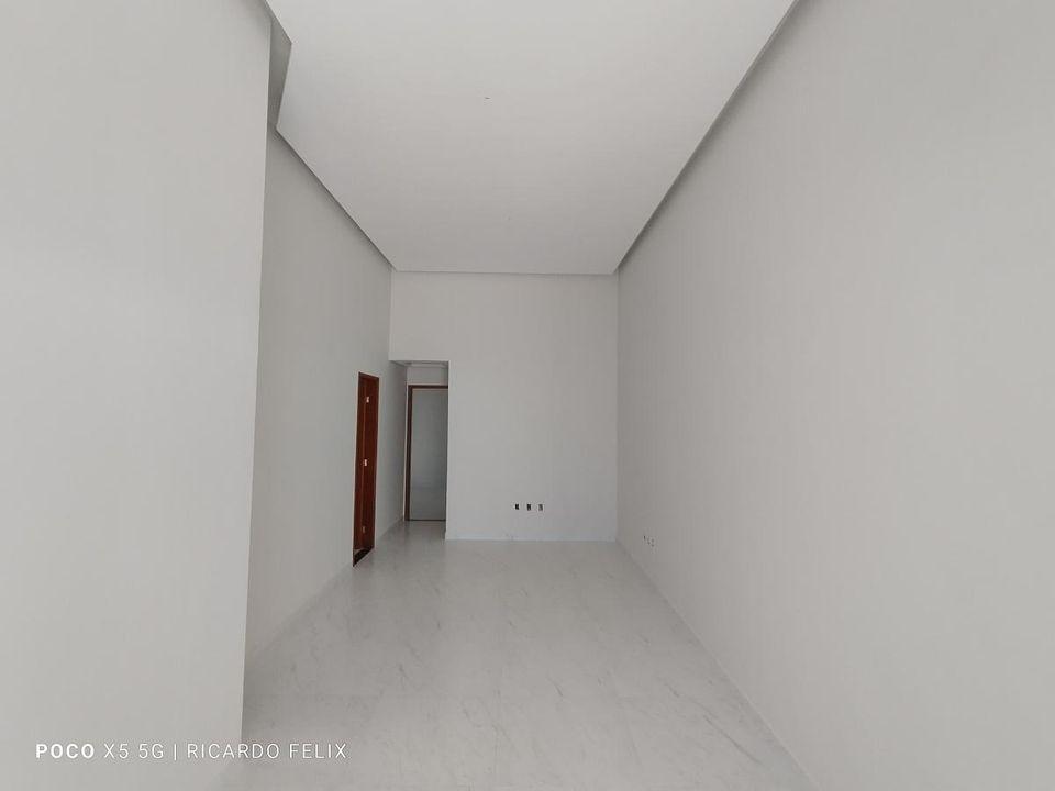 Casa à venda com 2 quartos, 130m² - Foto 3