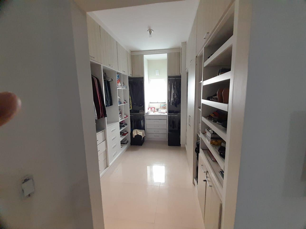 Casa, 4 quartos, 360 m² - Foto 24