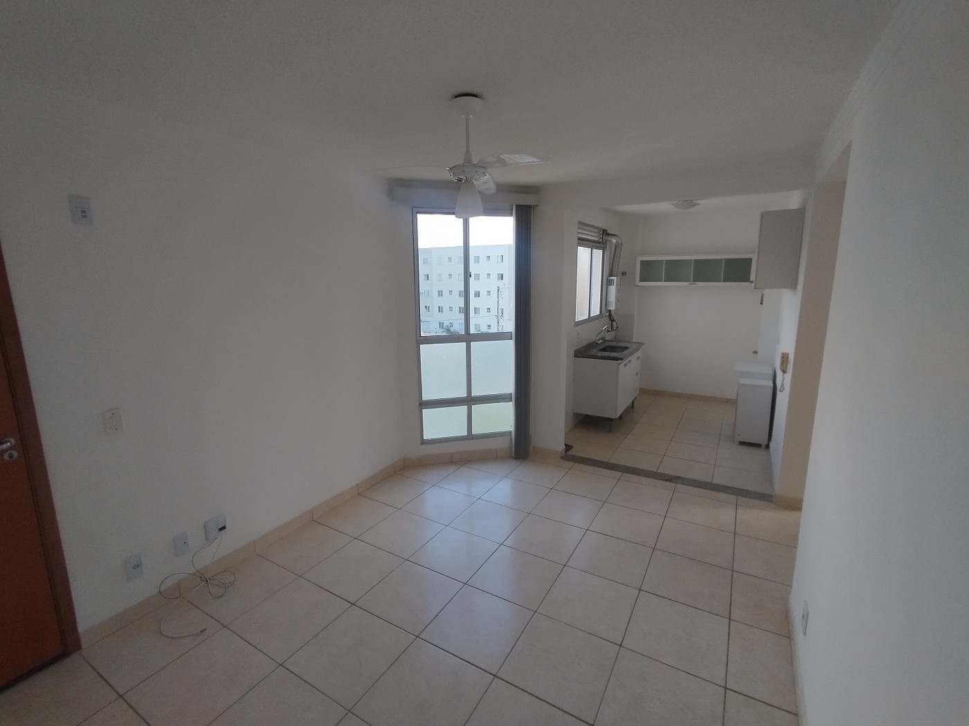 Apartamento à venda com 2 quartos, 47m² - Foto 3