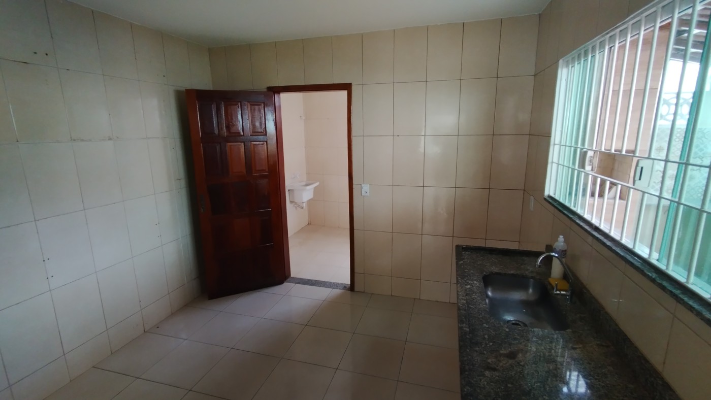 Casa à venda com 2 quartos, 90m² - Foto 7
