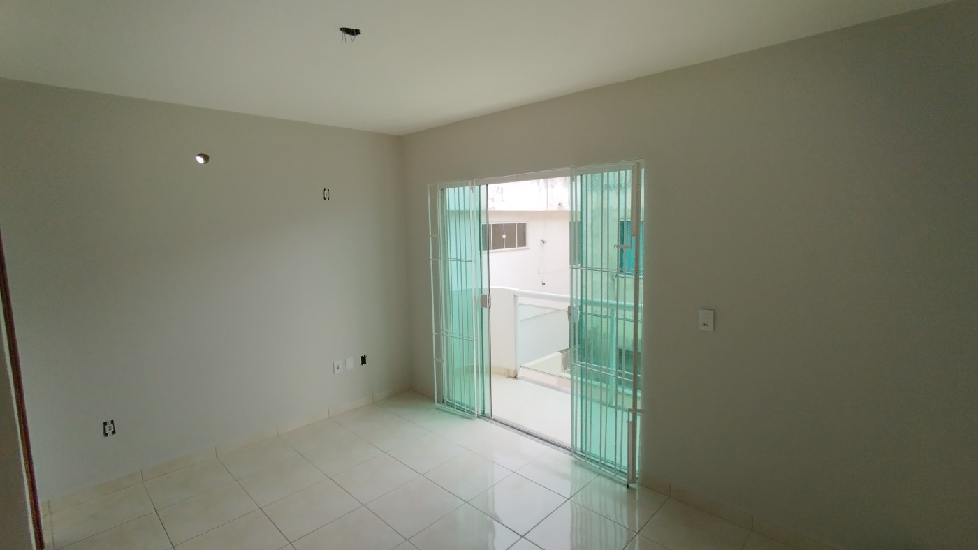 Casa à venda com 2 quartos, 90m² - Foto 12