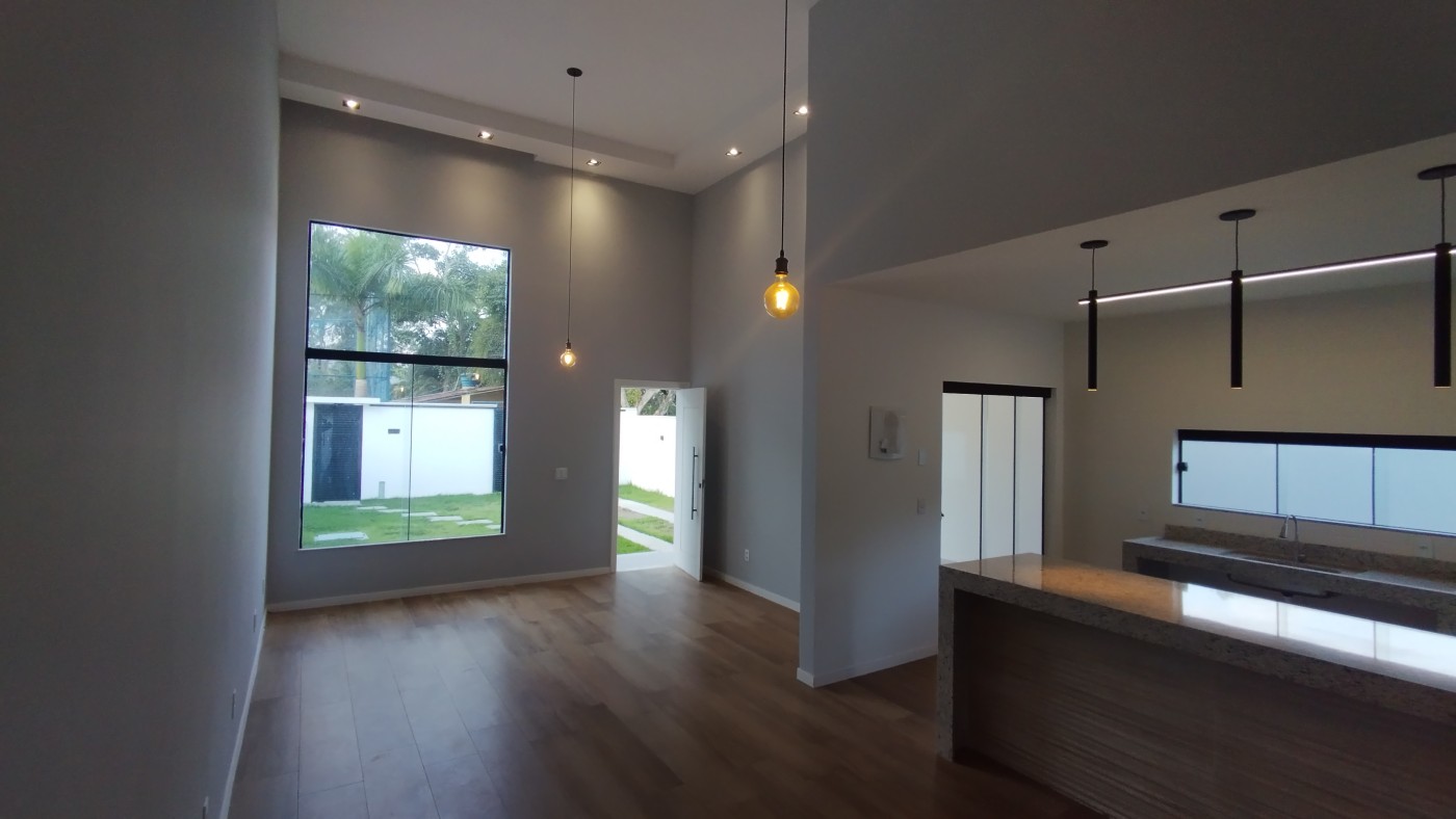 Casa à venda com 3 quartos, 210m² - Foto 8